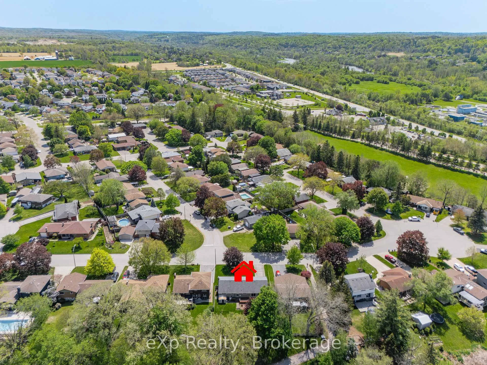 Photo 43 of 53 Woodland Drive, Cambridge — HOMEH