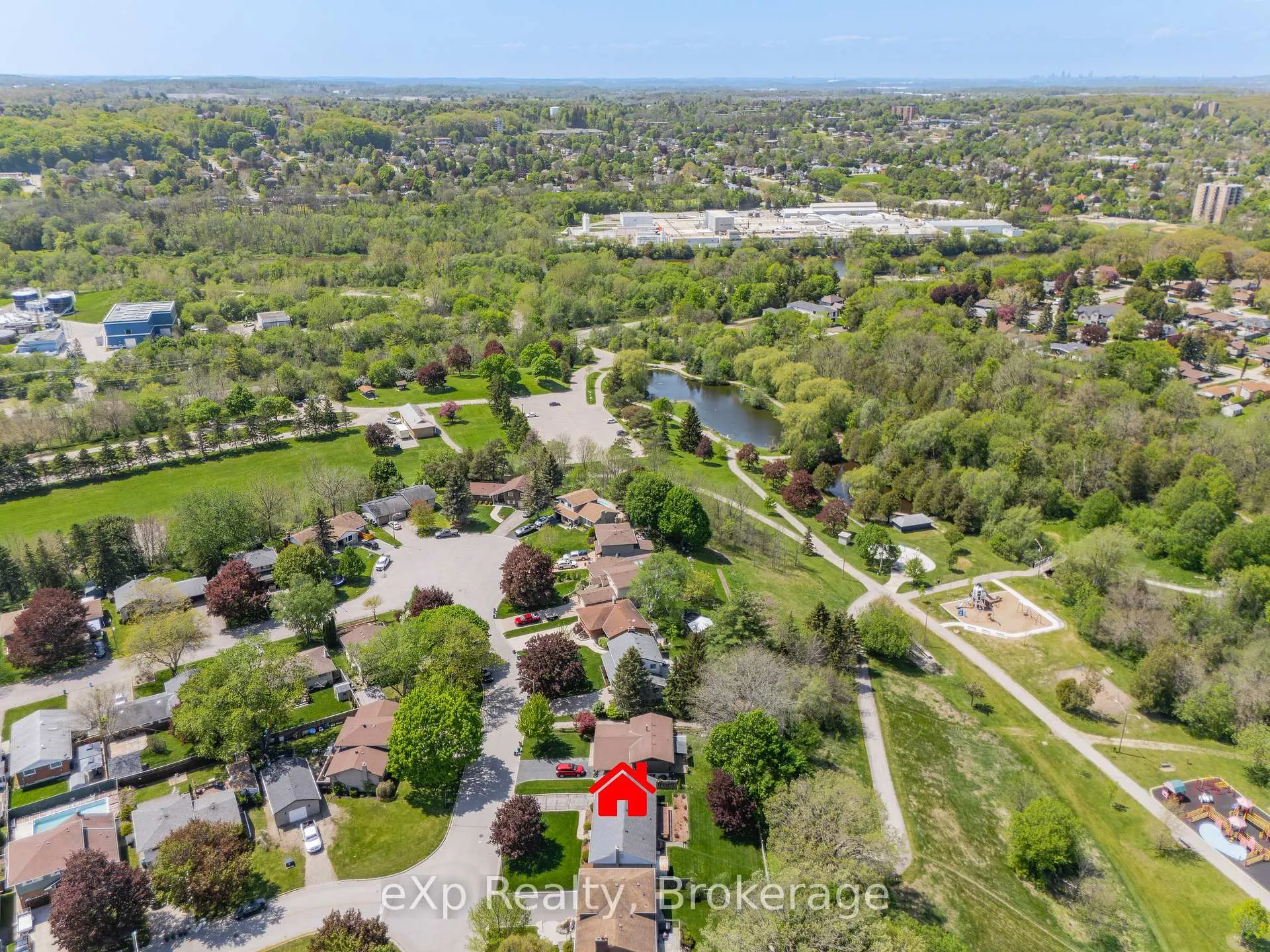Photo 44 of 53 Woodland Drive, Cambridge — HOMEH