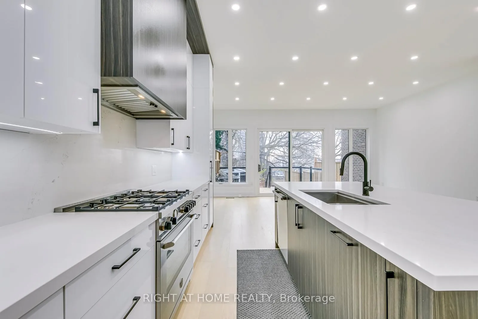 Photo 8 of 5 Enfield Avenue, Etobicoke, Alderwood — HOMEH