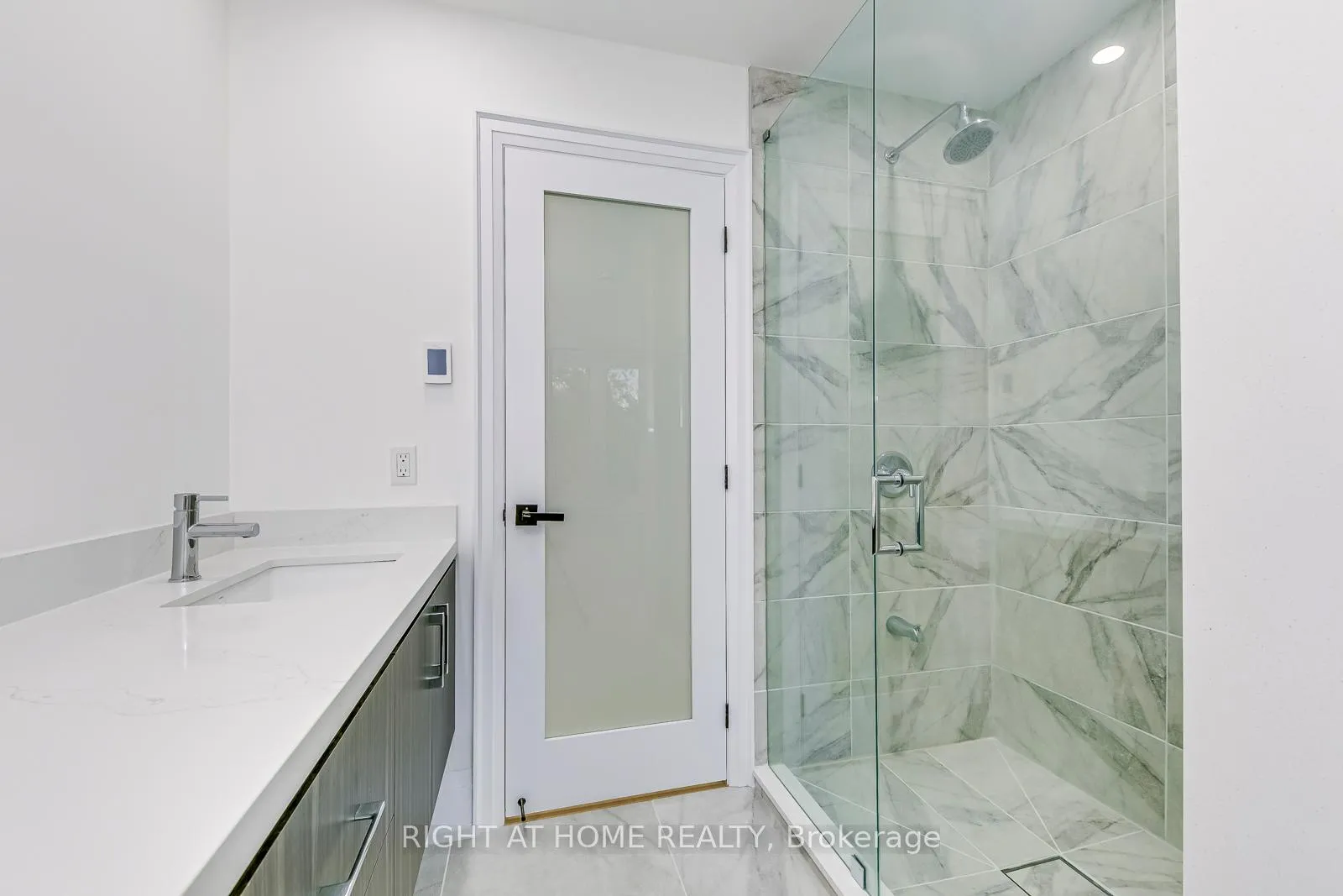 Photo 20 of 5 Enfield Avenue, Etobicoke, Alderwood — HOMEH