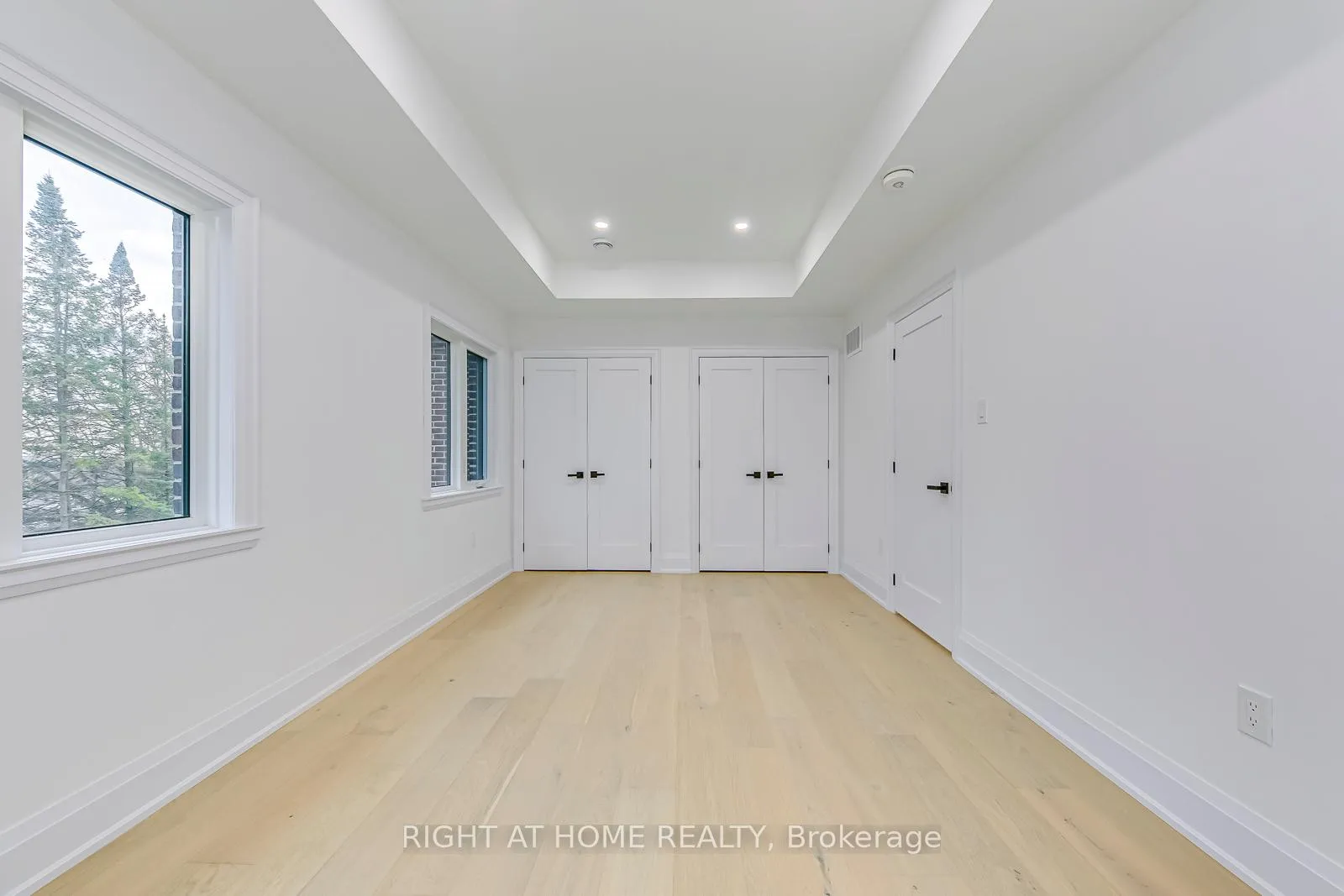 Photo 22 of 5 Enfield Avenue, Etobicoke, Alderwood — HOMEH