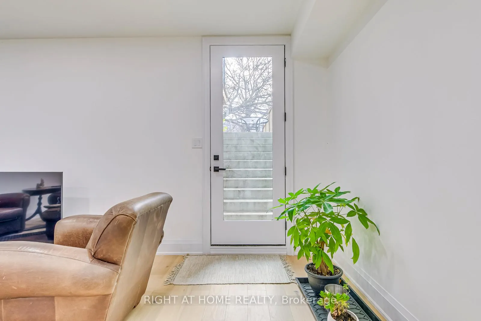 Photo 31 of 5 Enfield Avenue, Etobicoke, Alderwood — HOMEH