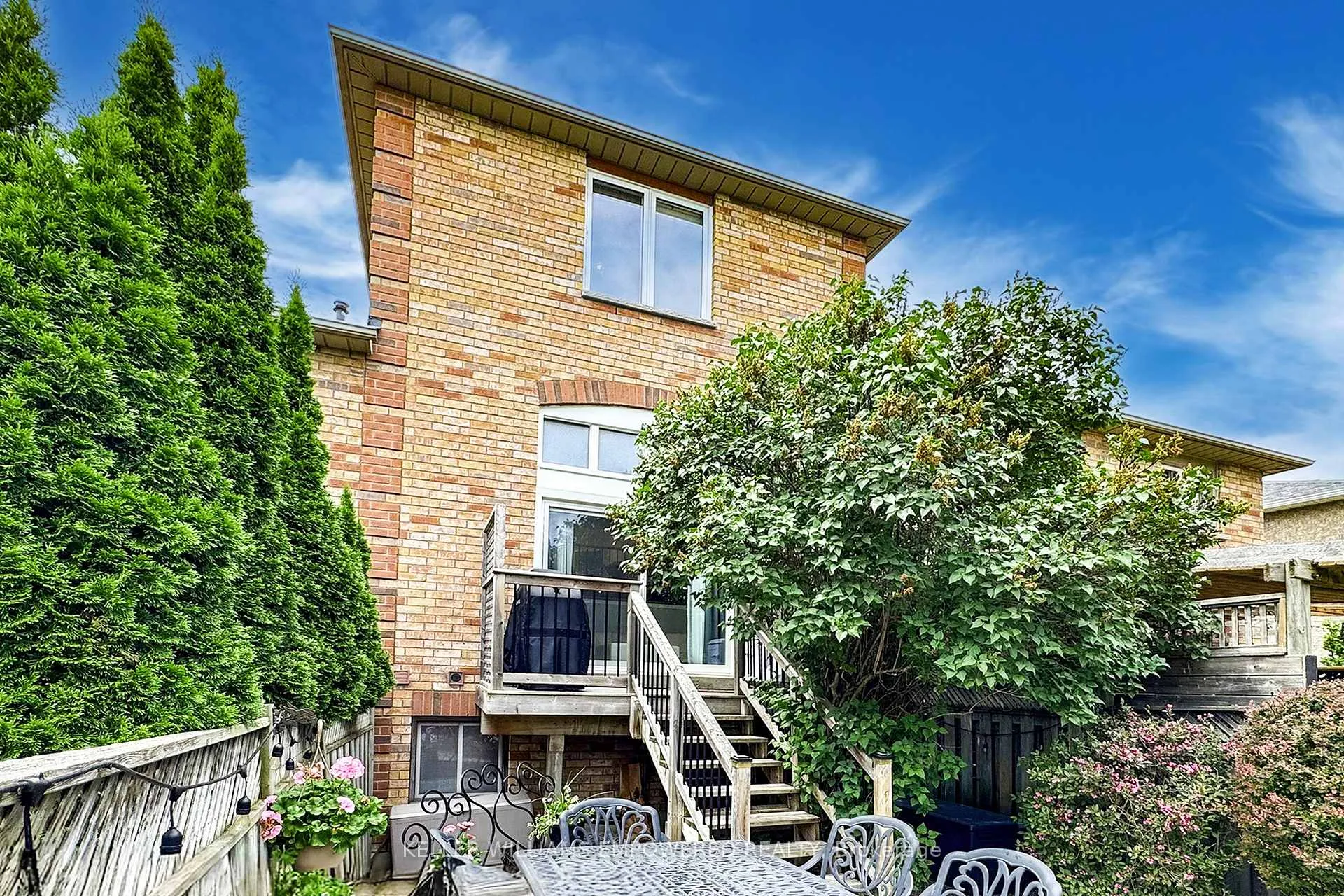 Photo 21 of 69 Crieff Avenue, Vaughan, Maple — HOMEH