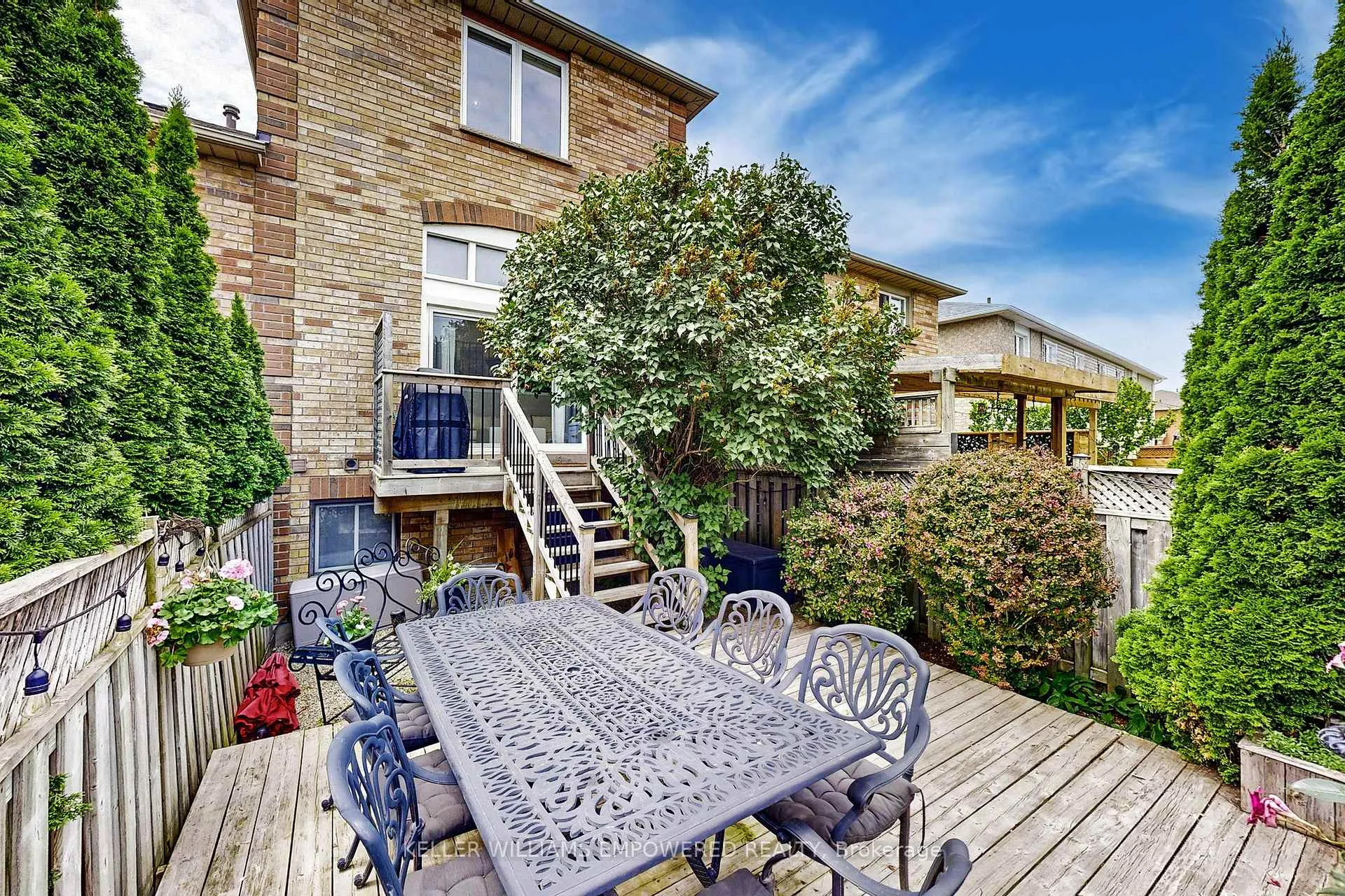Photo 17 of 69 Crieff Avenue, Vaughan, Maple — HOMEH
