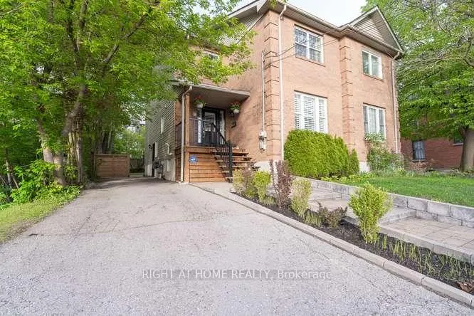 Photo 1 of 17 Machell Avenue N, Aurora, Aurora Village — HOMEH