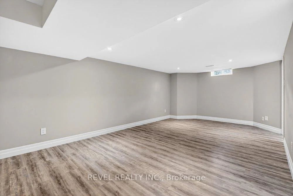 Photo 55 of 43 Sunvale Place, Hamilton, Lakeshore — HOMEH