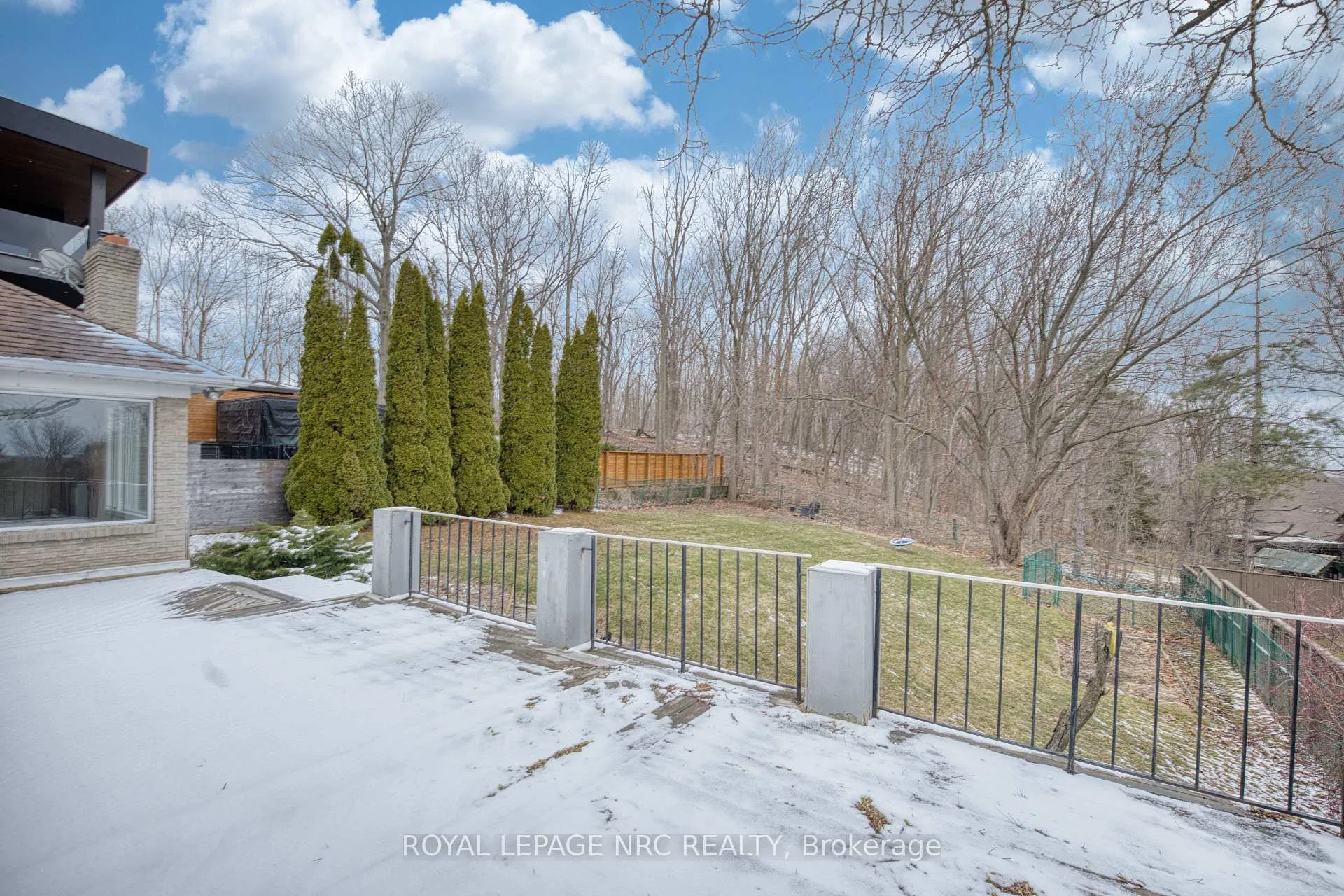 Photo 7 of 61 Tremont Drive, St. Catharines, Glendale/Glenridge — HOMEH