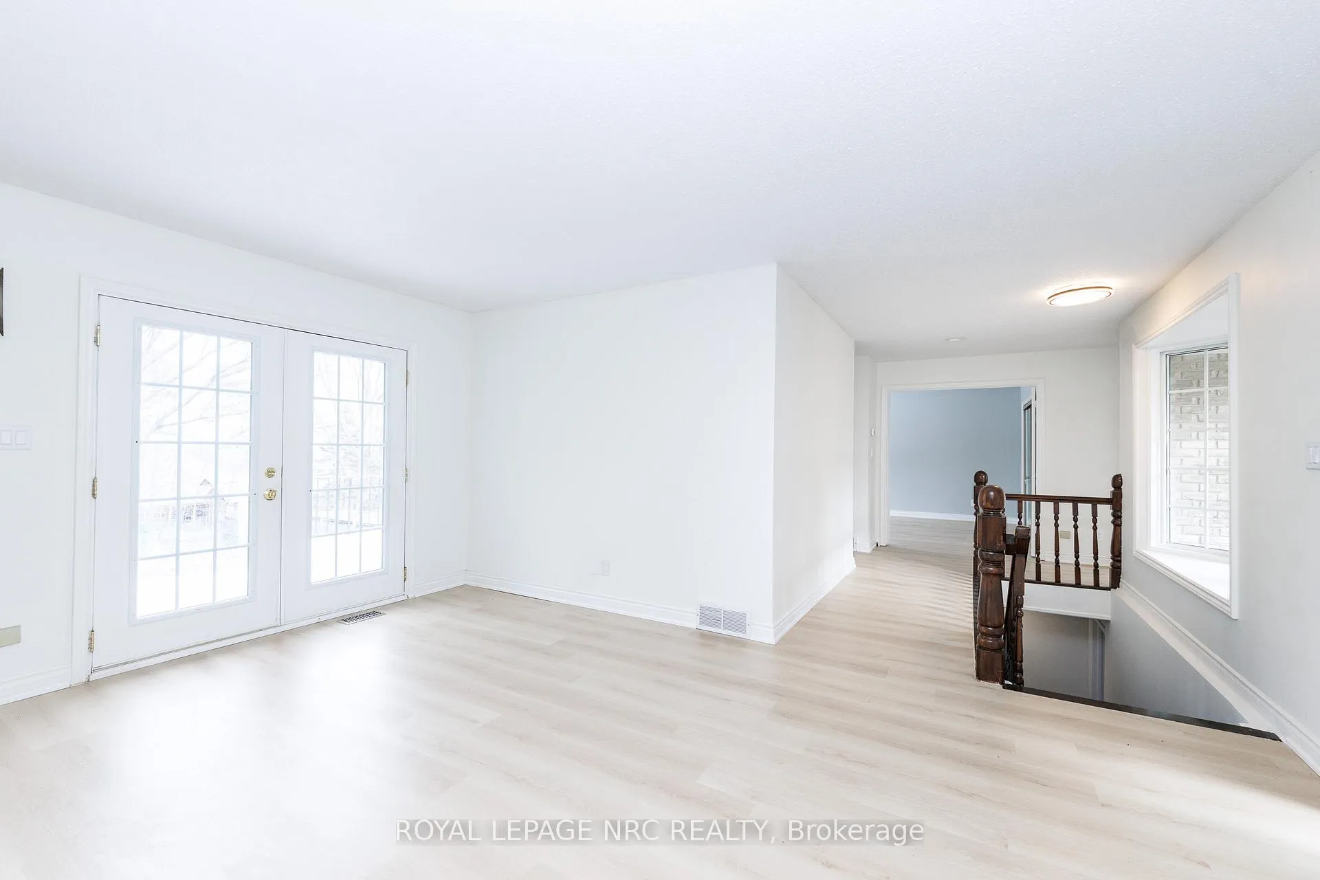 Photo 10 of 61 Tremont Drive, St. Catharines, Glendale/Glenridge — HOMEH