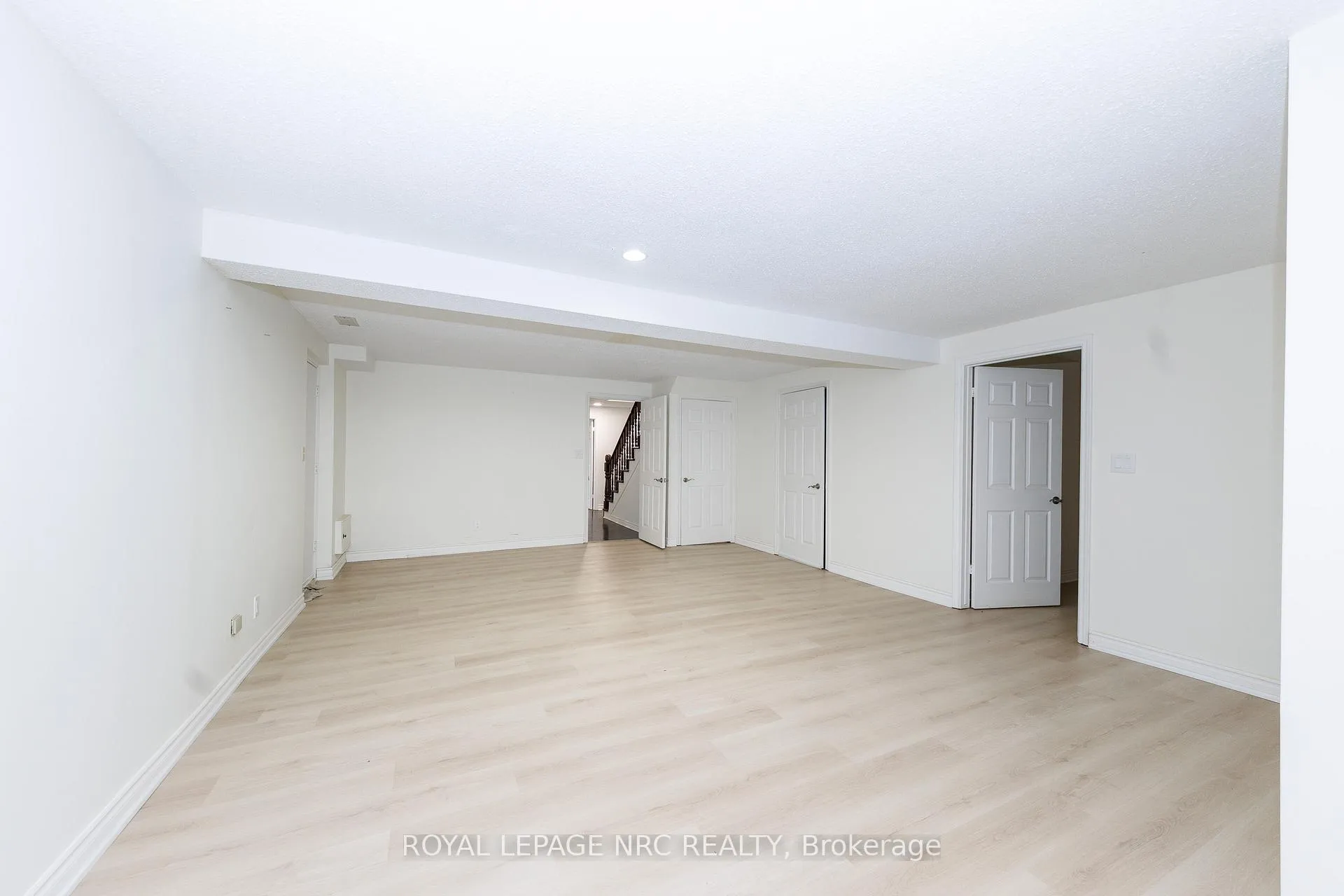 Photo 37 of 61 Tremont Drive, St. Catharines, Glendale/Glenridge — HOMEH