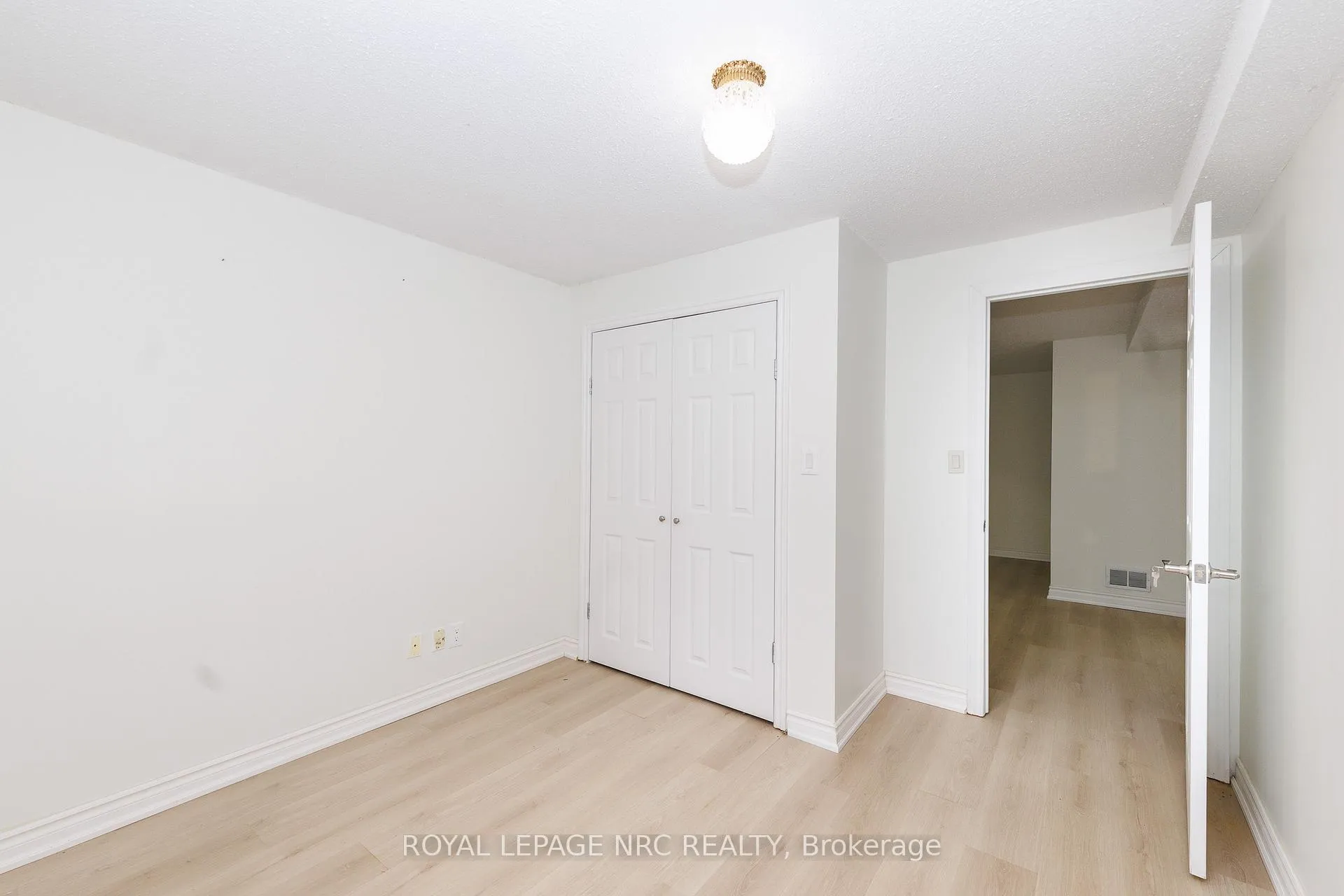 Photo 42 of 61 Tremont Drive, St. Catharines, Glendale/Glenridge — HOMEH