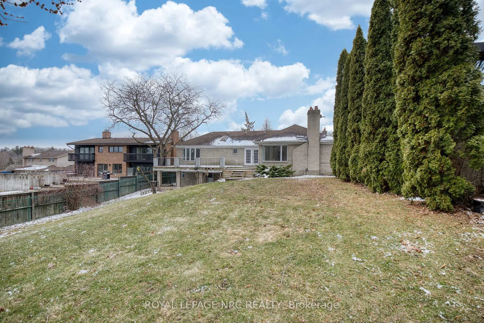 Photo 45 of 61 Tremont Drive, St. Catharines, Glendale/Glenridge — HOMEH