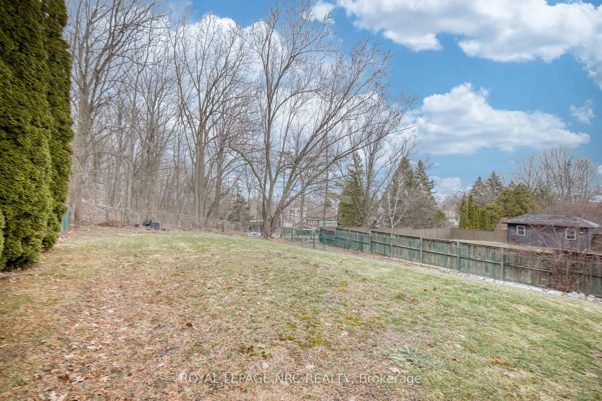 Photo 47 of 61 Tremont Drive, St. Catharines, Glendale/Glenridge — HOMEH