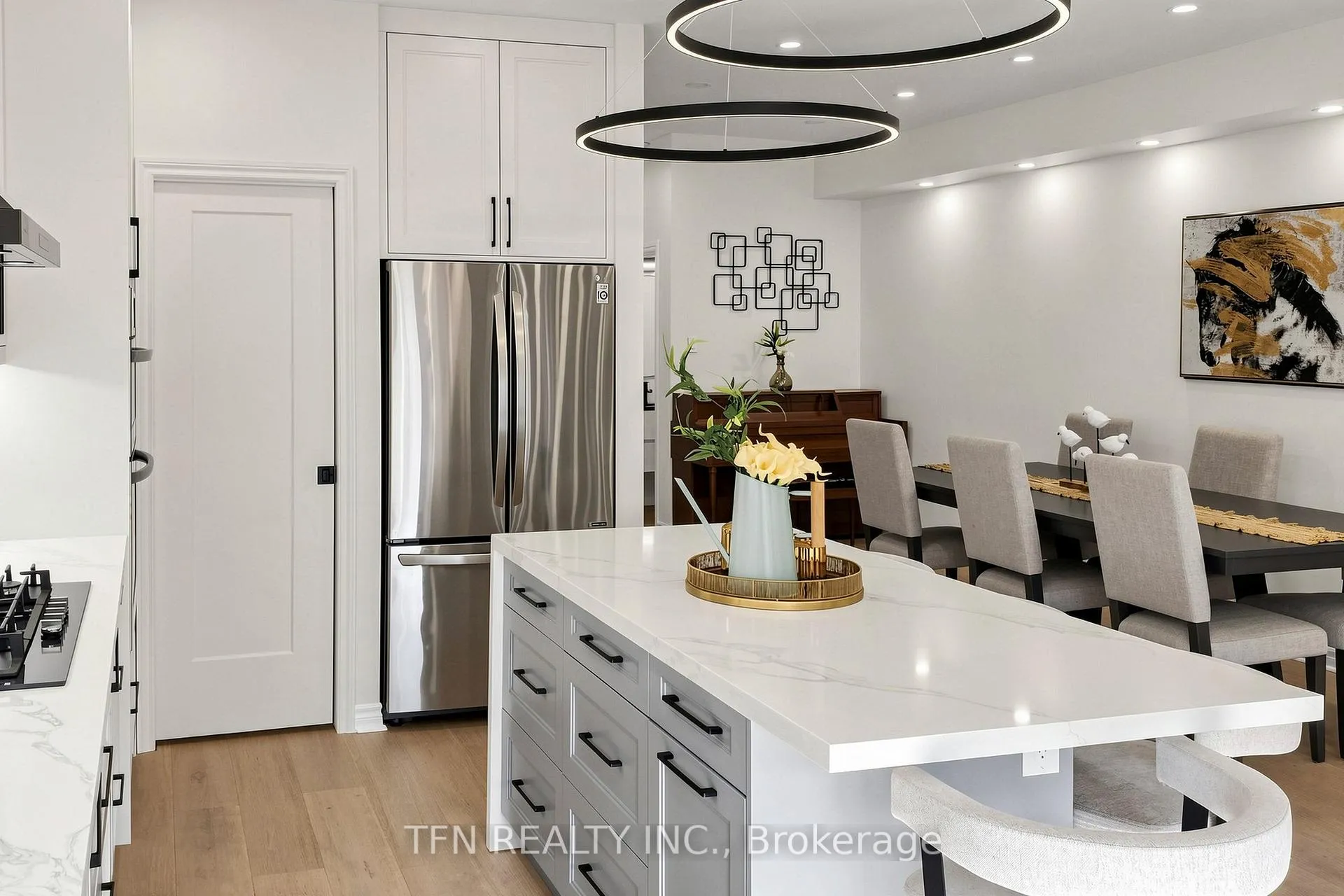 Photo 15 of 8 Lander Crescent, Vaughan, Patterson — HOMEH