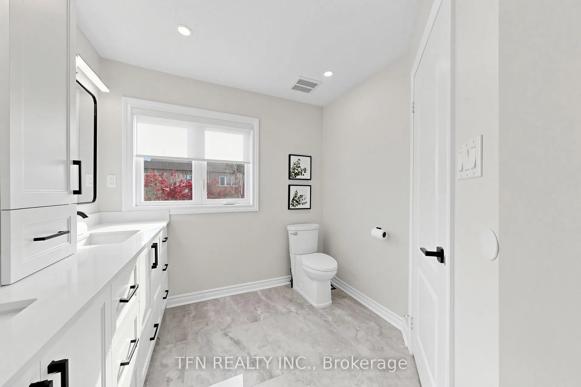 Photo 24 of 8 Lander Crescent, Vaughan, Patterson — HOMEH