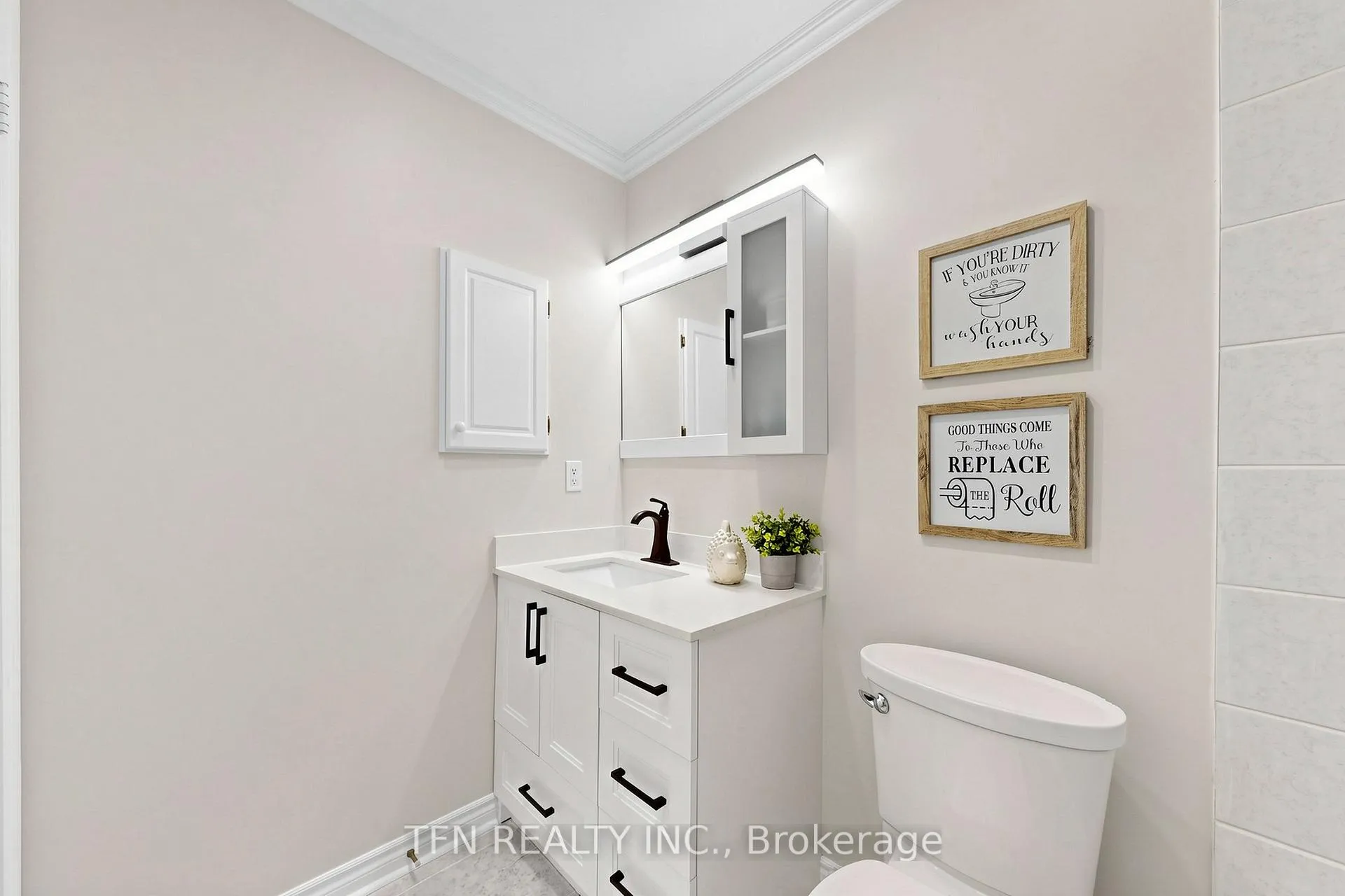 Photo 30 of 8 Lander Crescent, Vaughan, Patterson — HOMEH