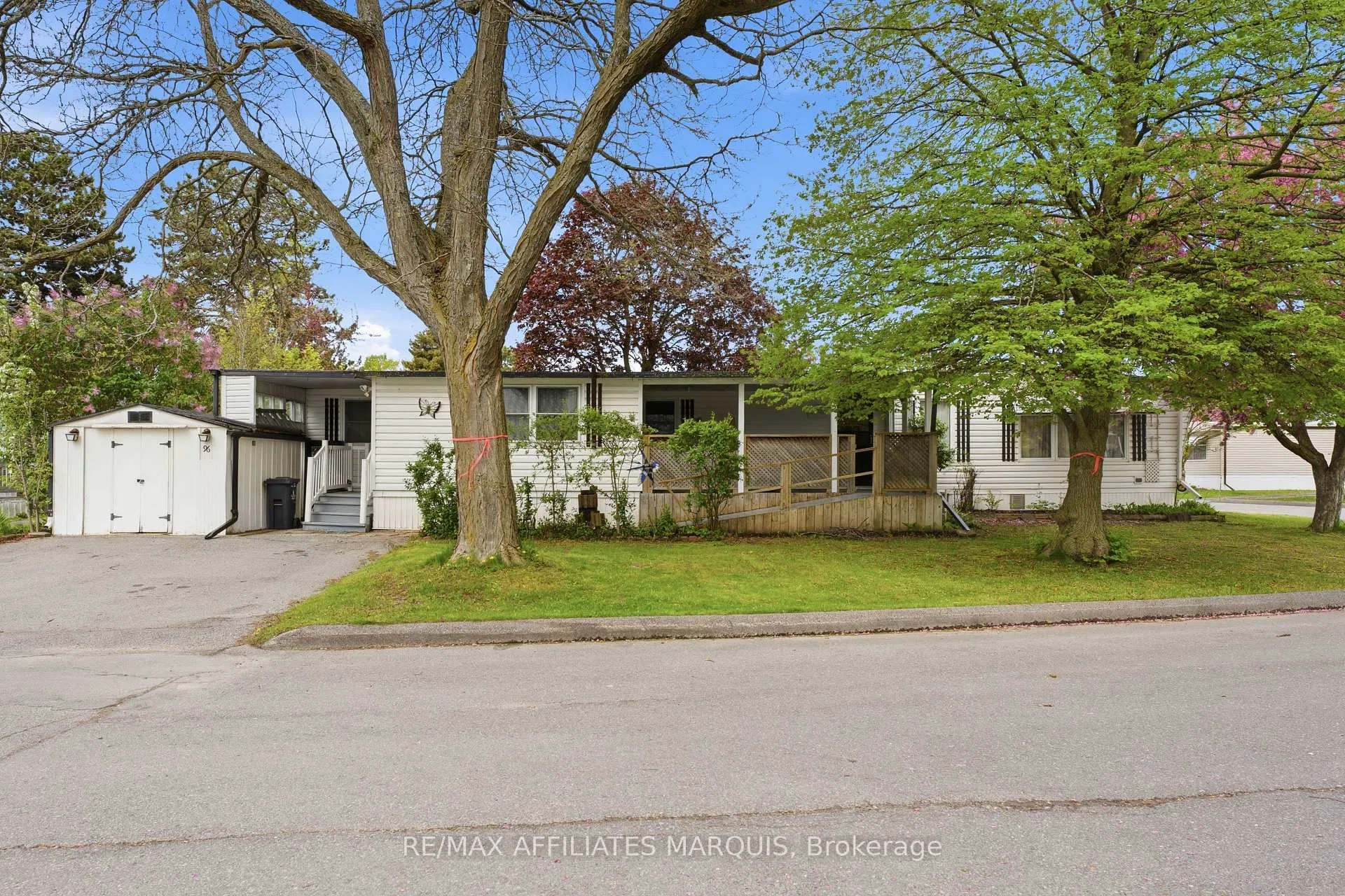 Photo 3 of 96 Worthington Way, Kingston, Rideau — HOMEH