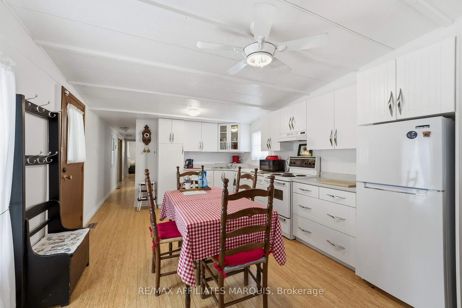 Photo 10 of 96 Worthington Way, Kingston, Rideau — HOMEH