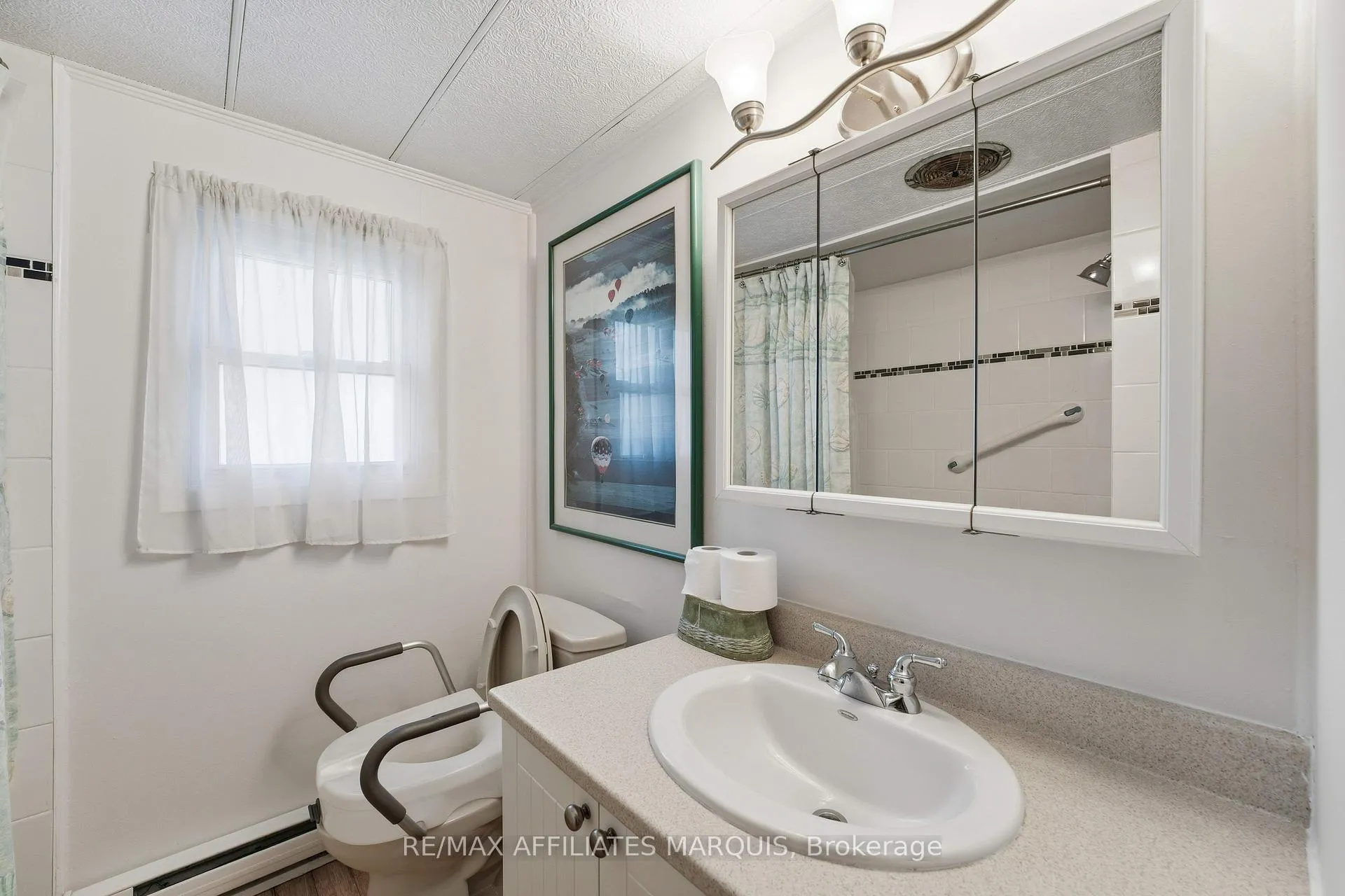 Photo 16 of 96 Worthington Way, Kingston, Rideau — HOMEH