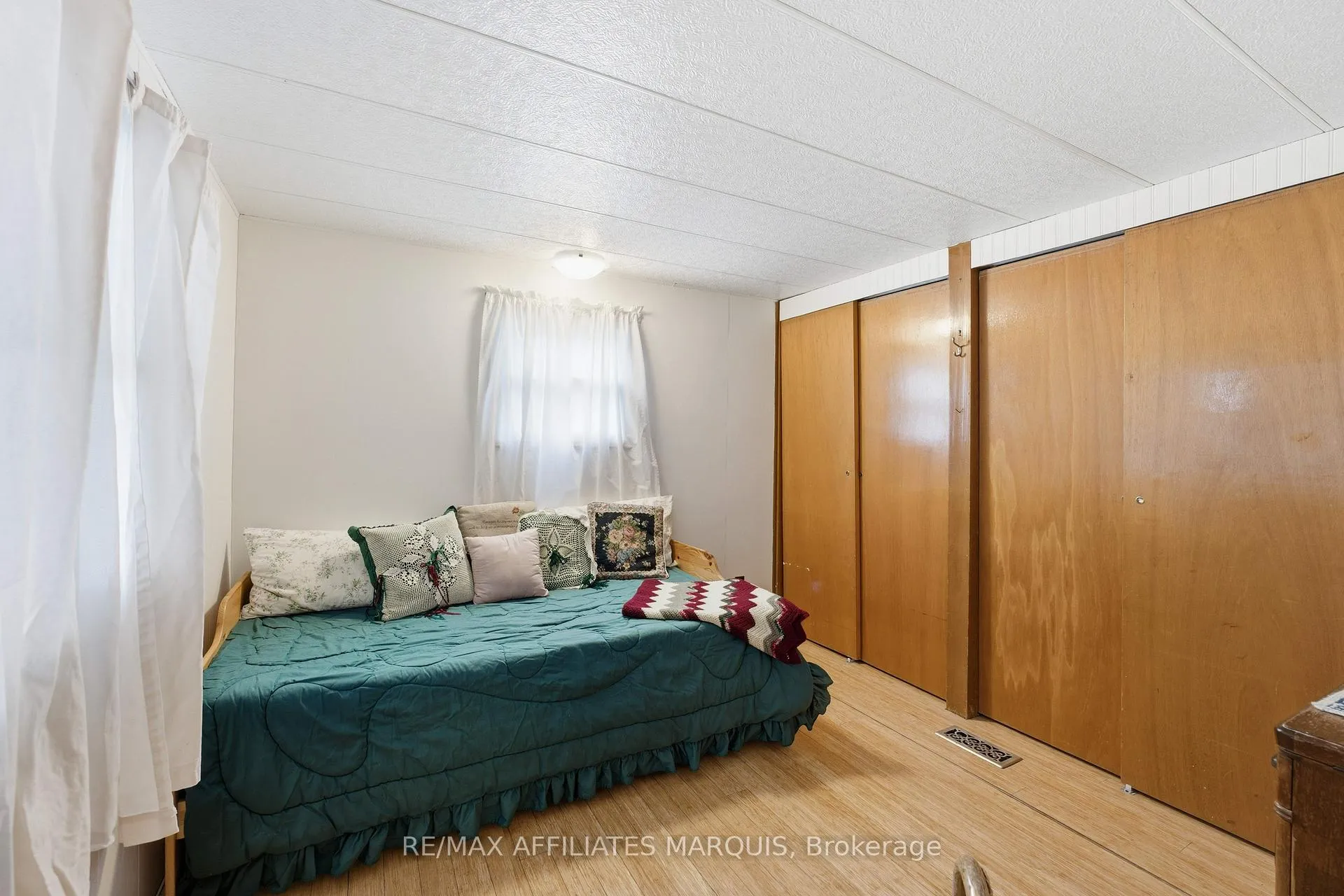 Photo 19 of 96 Worthington Way, Kingston, Rideau — HOMEH