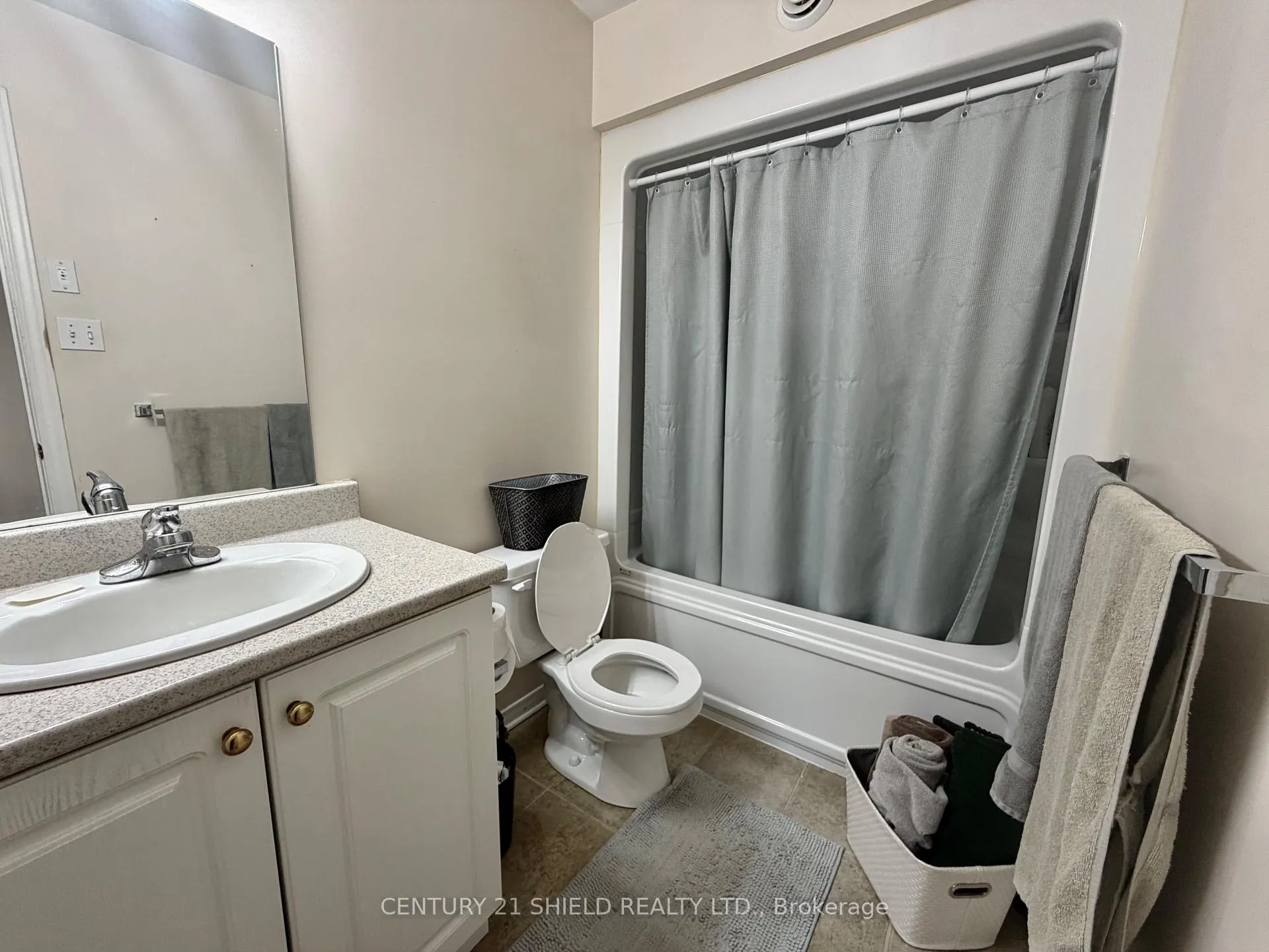 Photo 11 of 101 Mckenzie Street W, Cornwall — HOMEH