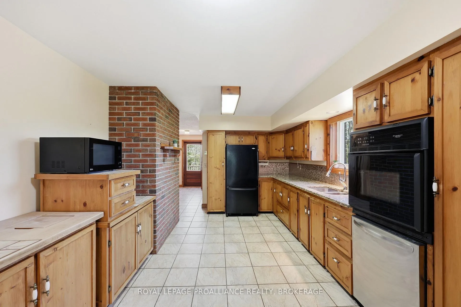 Photo 9 of 3384 Murton Road, Frontenac, Frontenac South — HOMEH