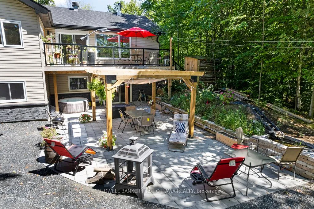 Photo 5 of 4031 Bolingbroke Road, Tay Valley, Bathurst/Burgess & Sherbrooke (South Sherbrooke) Twp — HOMEH