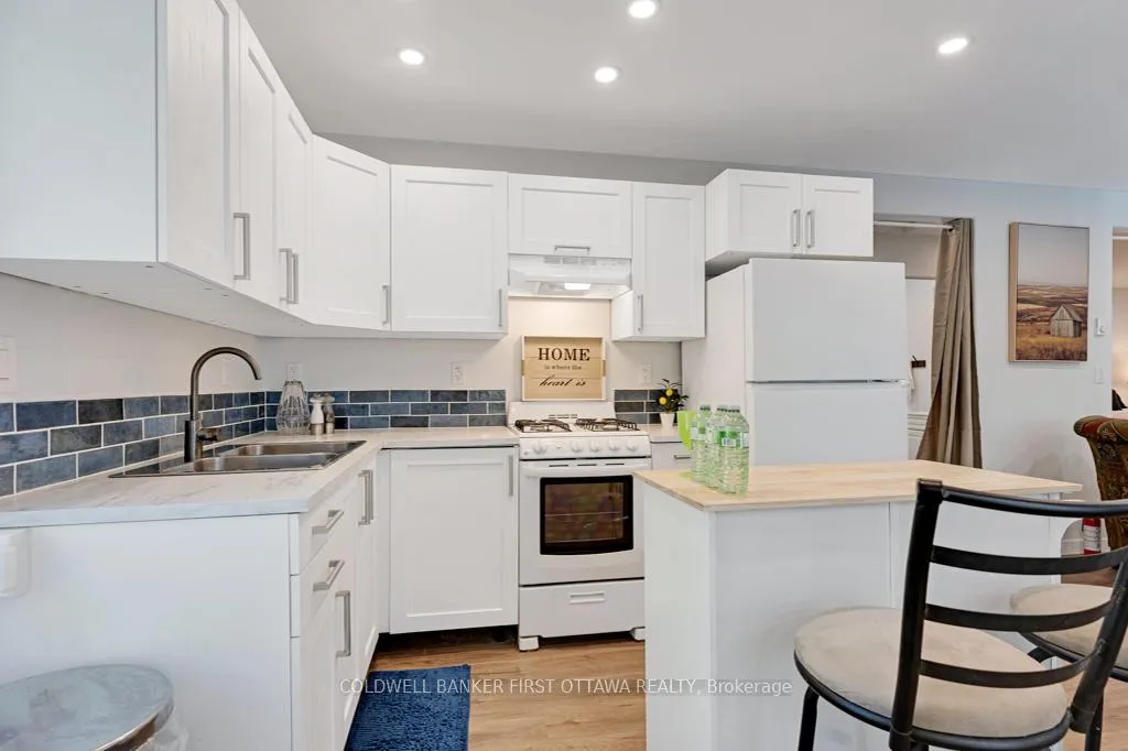 Photo 9 of 4031 Bolingbroke Road, Tay Valley, Bathurst/Burgess & Sherbrooke (South Sherbrooke) Twp — HOMEH