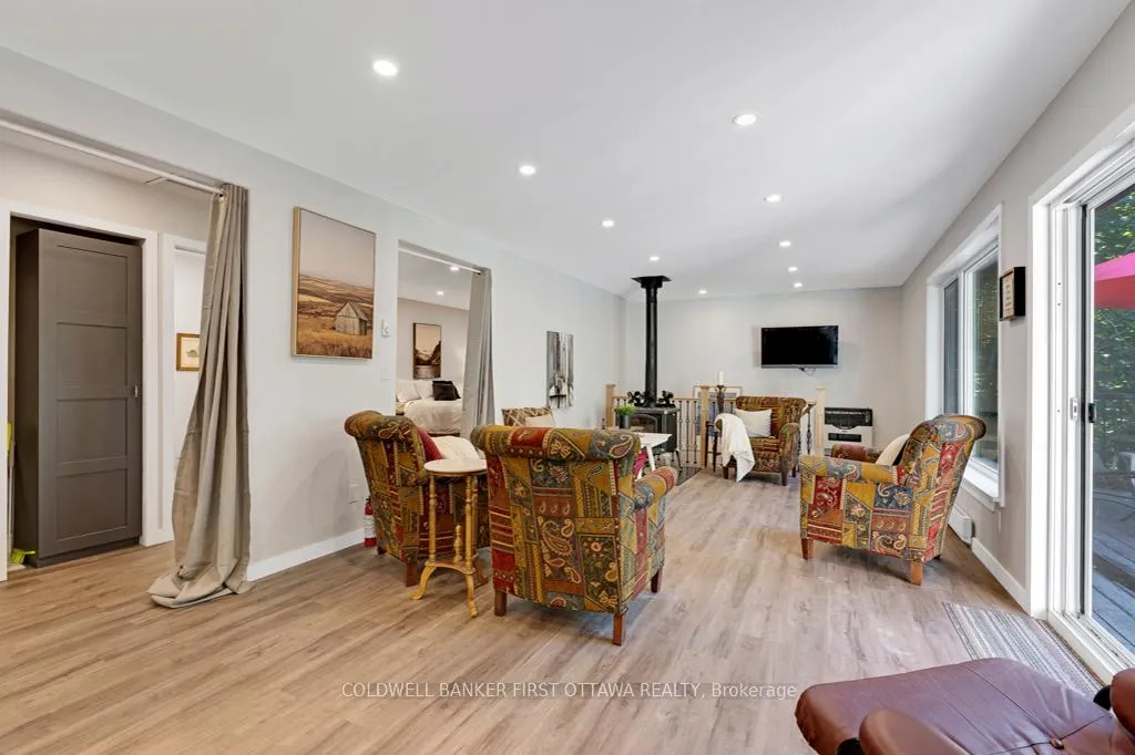 Photo 10 of 4031 Bolingbroke Road, Tay Valley, Bathurst/Burgess & Sherbrooke (South Sherbrooke) Twp — HOMEH