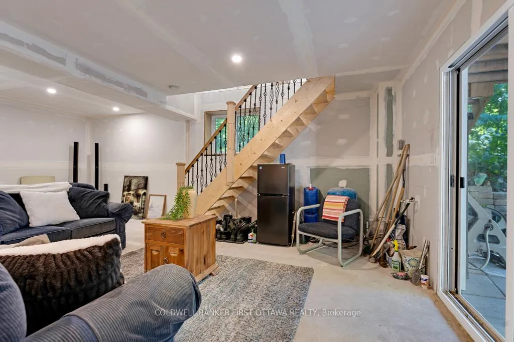 Photo 20 of 4031 Bolingbroke Road, Tay Valley, Bathurst/Burgess & Sherbrooke (South Sherbrooke) Twp — HOMEH