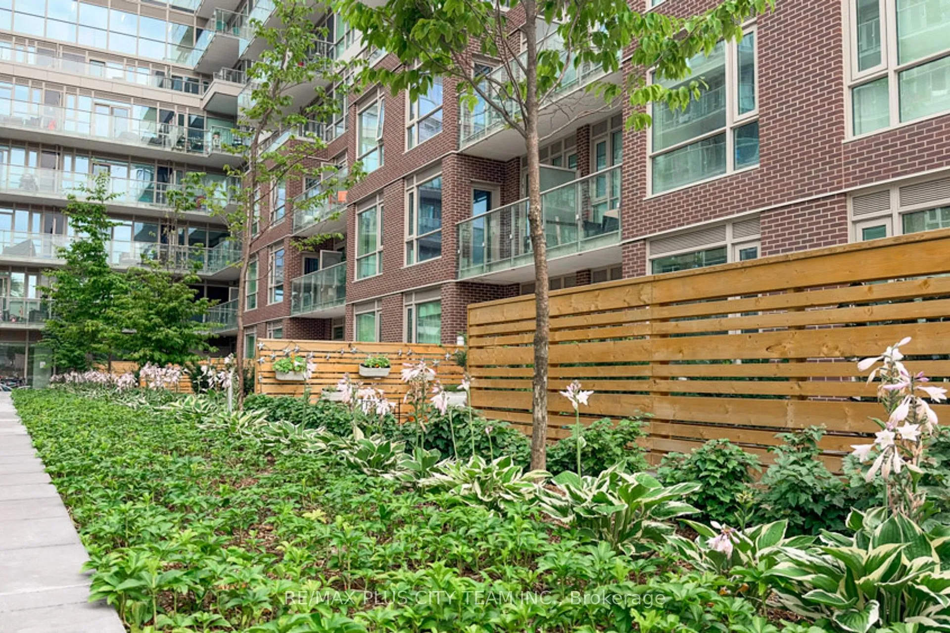 Photo 11 of Unit 622, 150 Logan Avenue, Toronto, South Riverdale — HOMEH