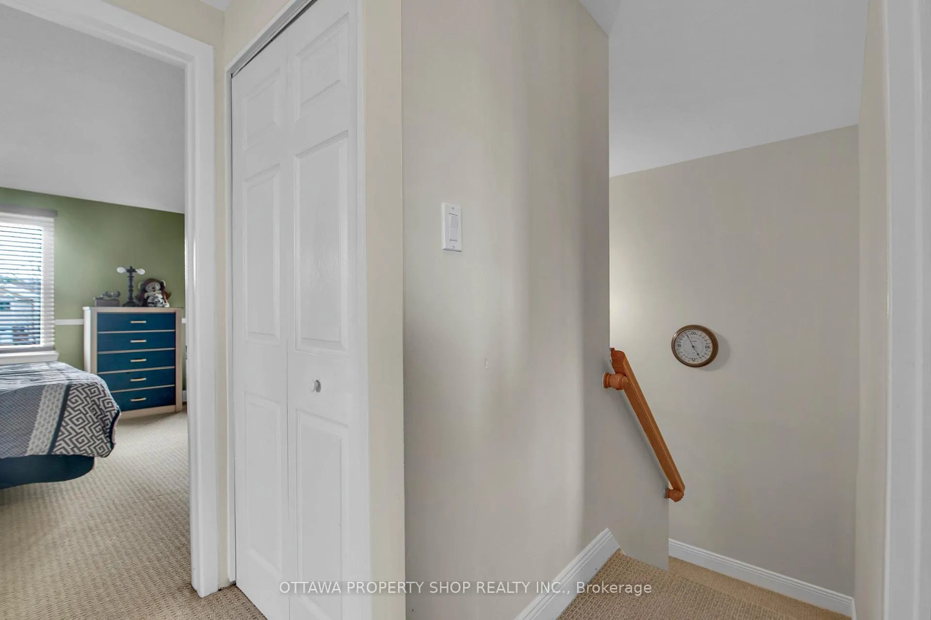Photo 14 of 202 Rosemary Gardens, Ottawa, Chatelaine Village — HOMEH