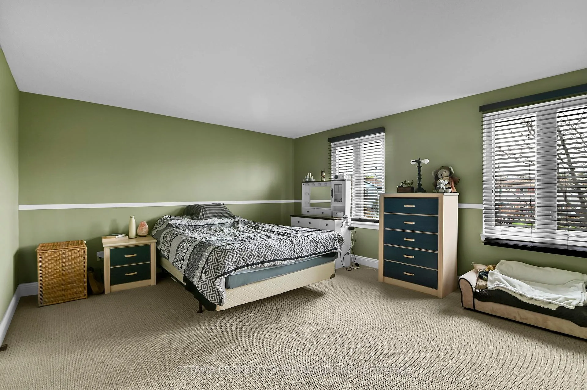 Photo 19 of 202 Rosemary Gardens, Ottawa, Chatelaine Village — HOMEH