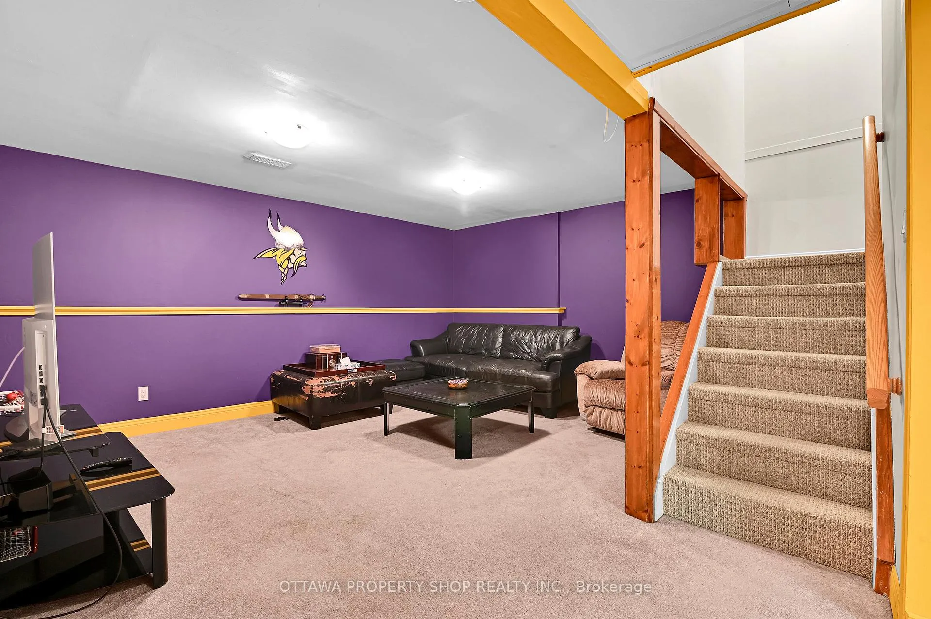 Photo 21 of 202 Rosemary Gardens, Ottawa, Chatelaine Village — HOMEH