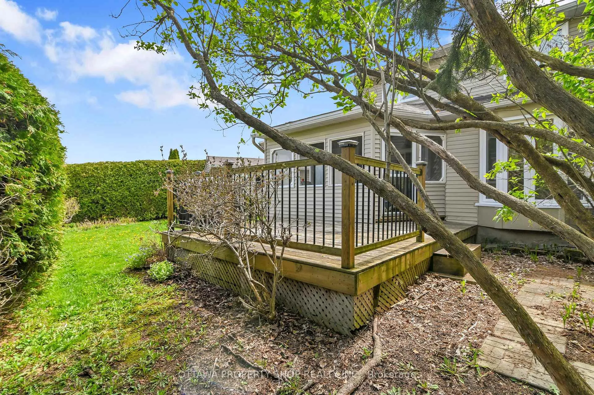 Photo 27 of 202 Rosemary Gardens, Ottawa, Chatelaine Village — HOMEH