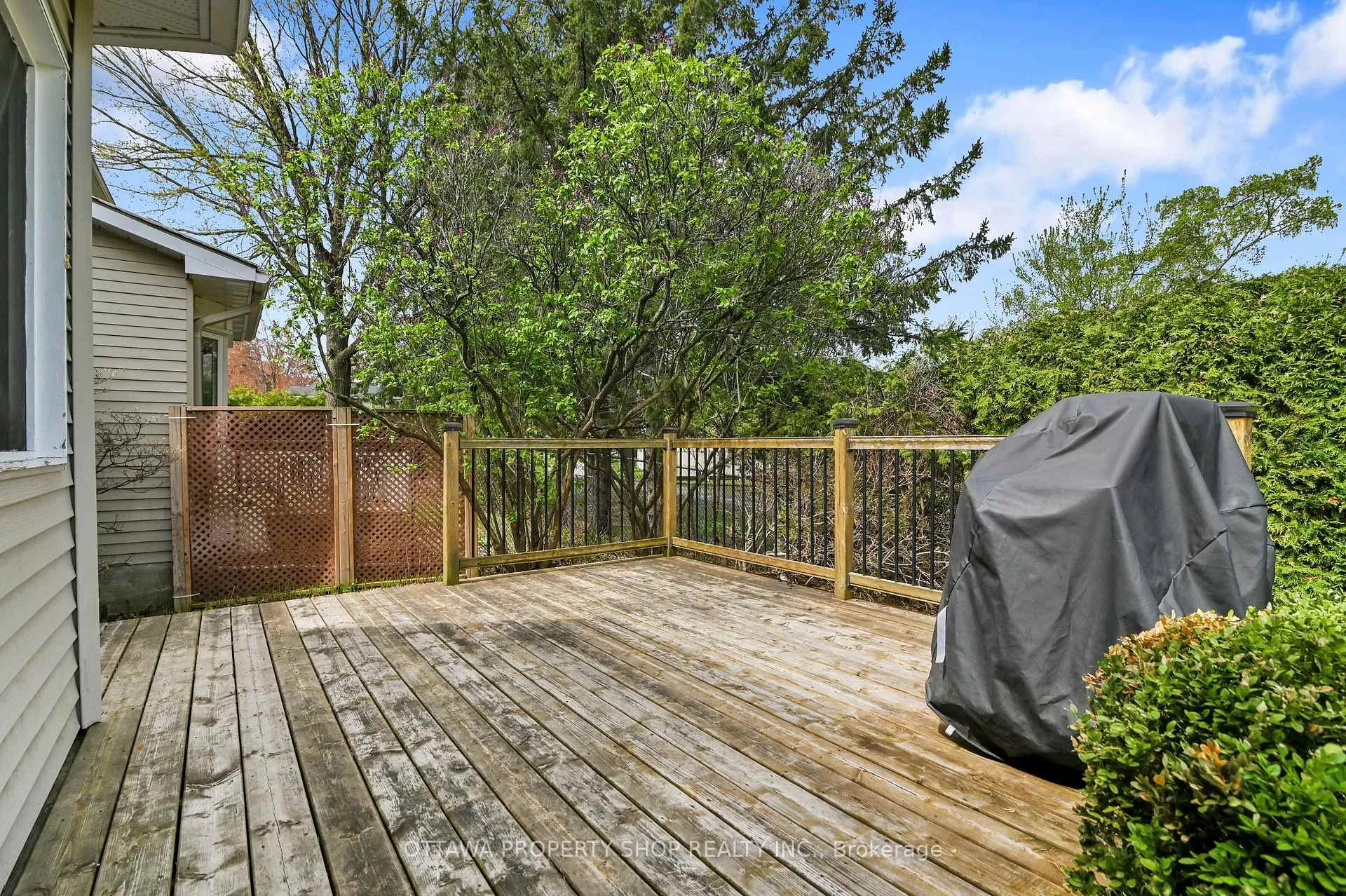 Photo 29 of 202 Rosemary Gardens, Ottawa, Chatelaine Village — HOMEH