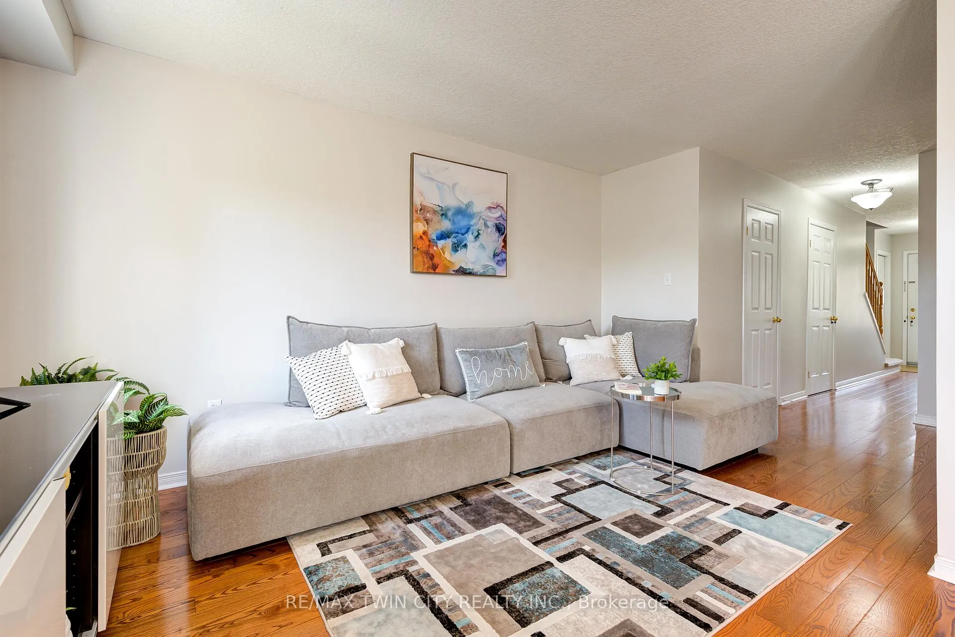 Photo 6 of Unit C20, 20 David Bergey Drive, Kitchener, Larentian West — HOMEH