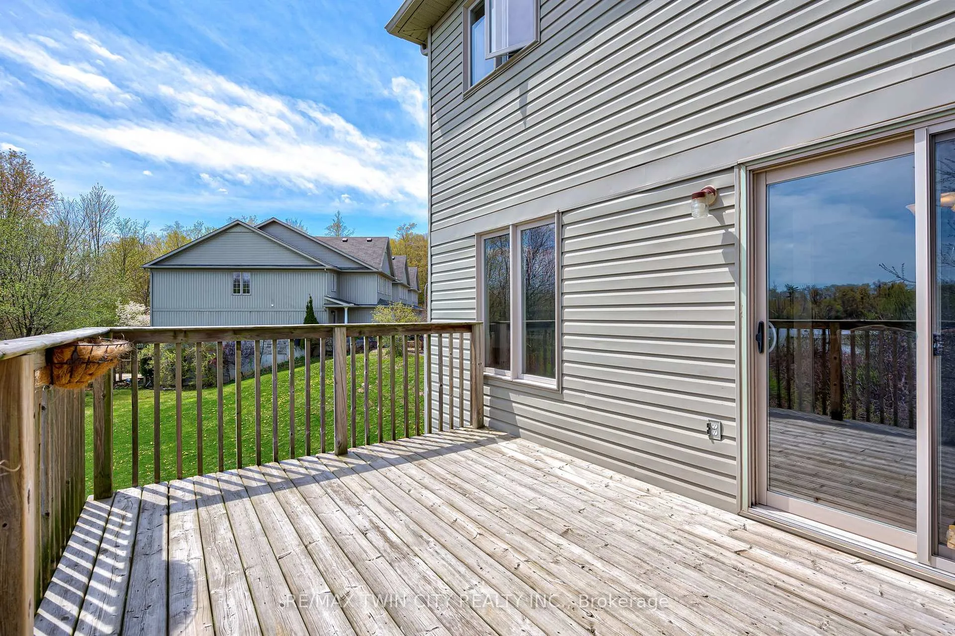 Photo 33 of Unit C20, 20 David Bergey Drive, Kitchener, Larentian West — HOMEH