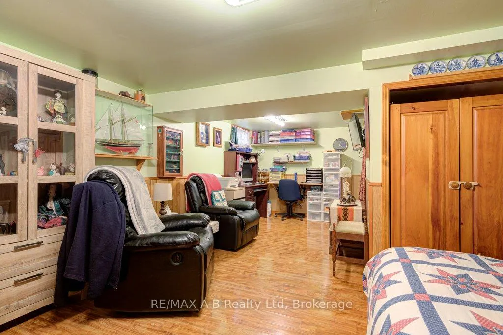Photo 24 of 304 Douglas Street, Stratford — HOMEH