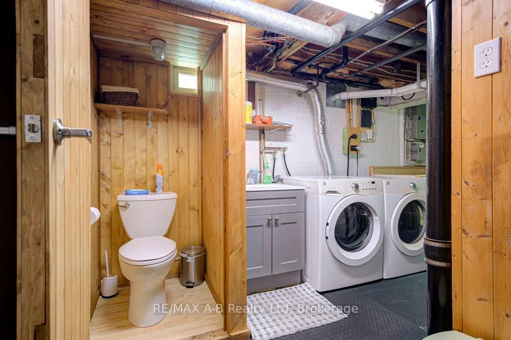 Photo 27 of 304 Douglas Street, Stratford — HOMEH