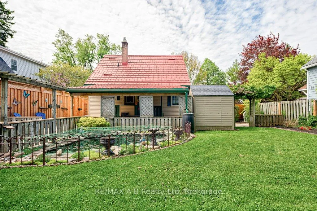Photo 35 of 304 Douglas Street, Stratford — HOMEH