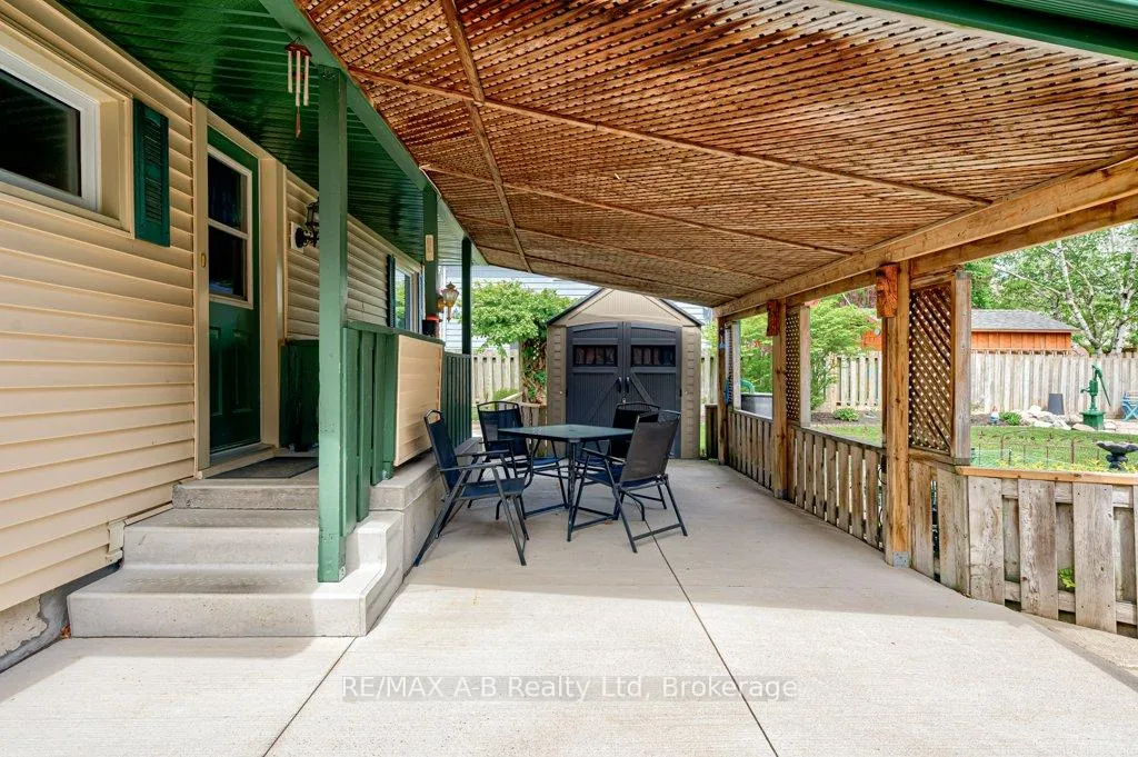 Photo 38 of 304 Douglas Street, Stratford — HOMEH