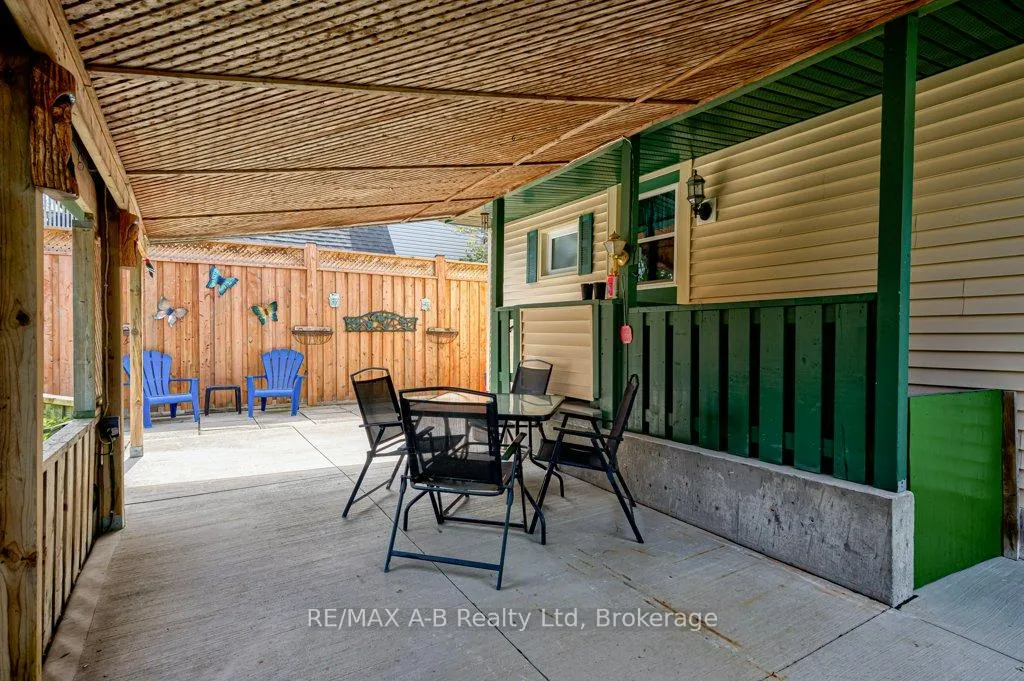 Photo 39 of 304 Douglas Street, Stratford — HOMEH