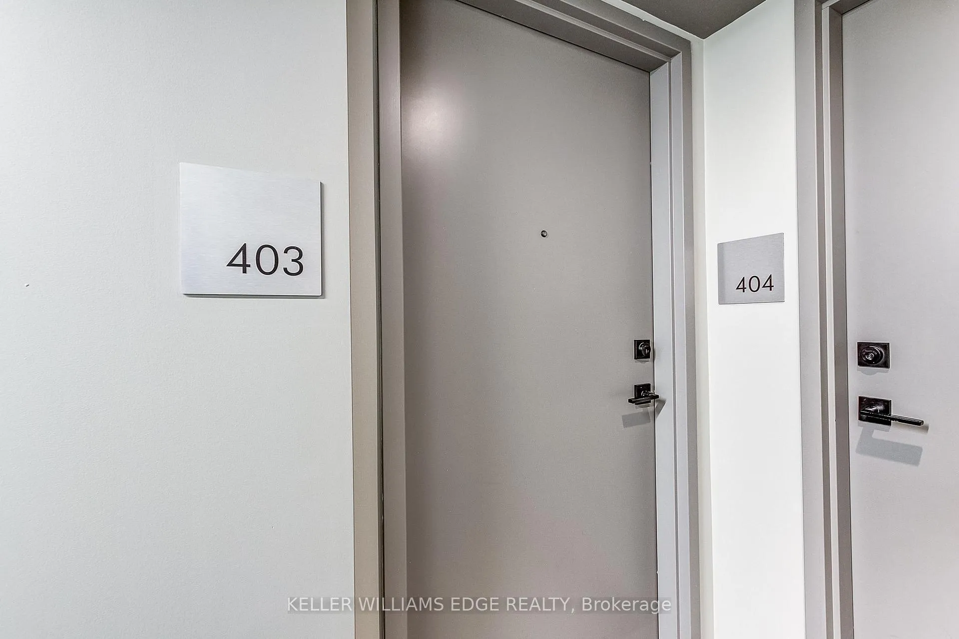Photo 10 of Unit 403, 181 James Street N, Hamilton, Strathcona — HOMEH