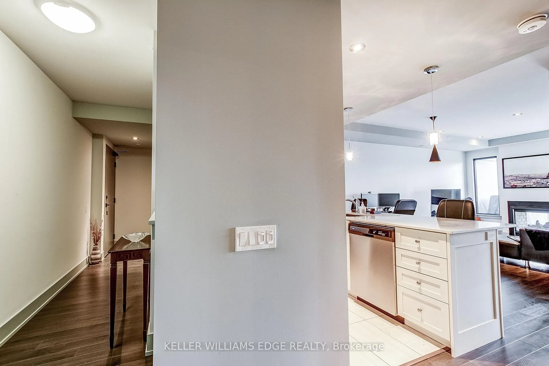 Photo 15 of Unit 403, 181 James Street N, Hamilton, Strathcona — HOMEH