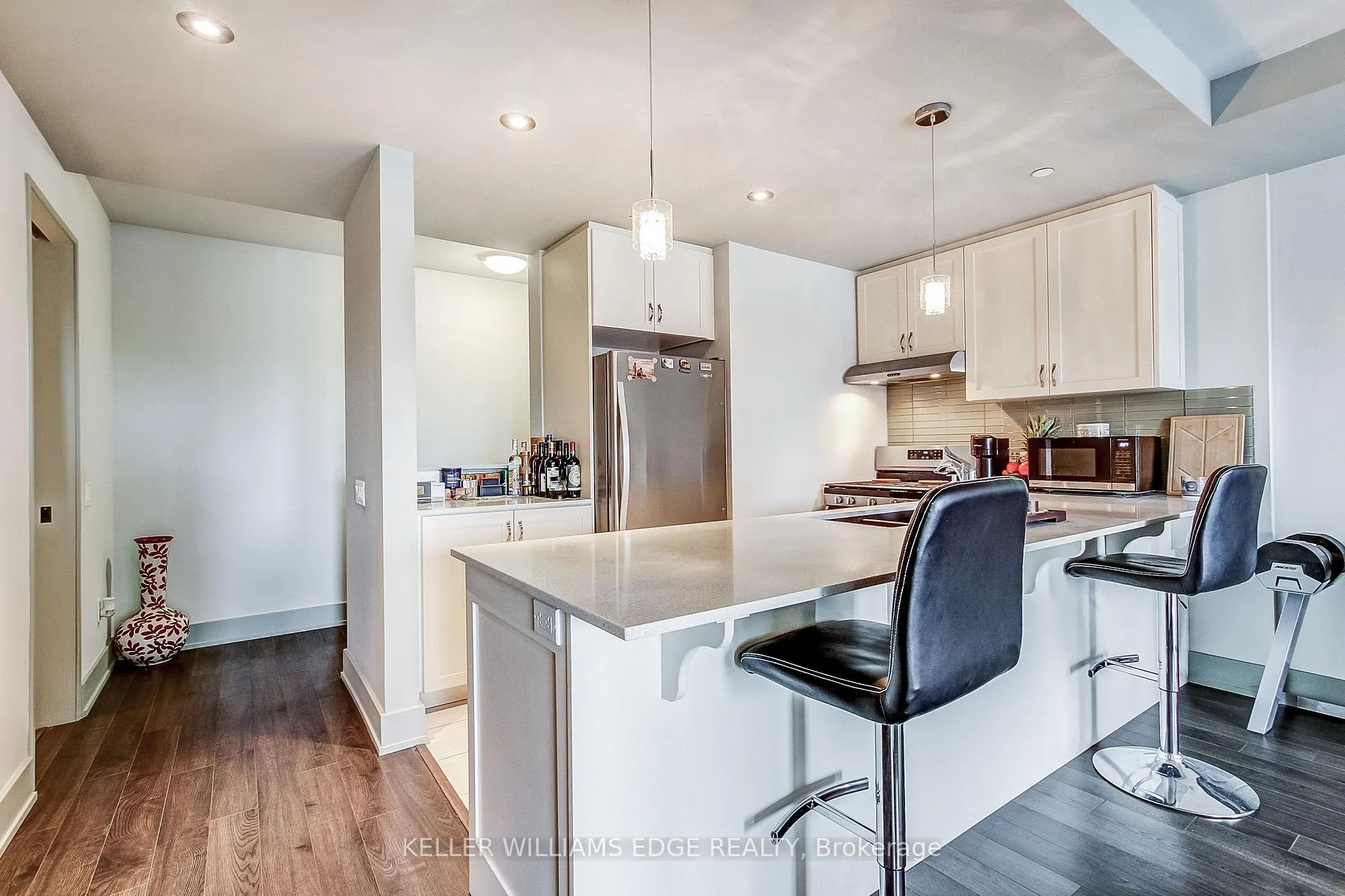 Photo 19 of Unit 403, 181 James Street N, Hamilton, Strathcona — HOMEH