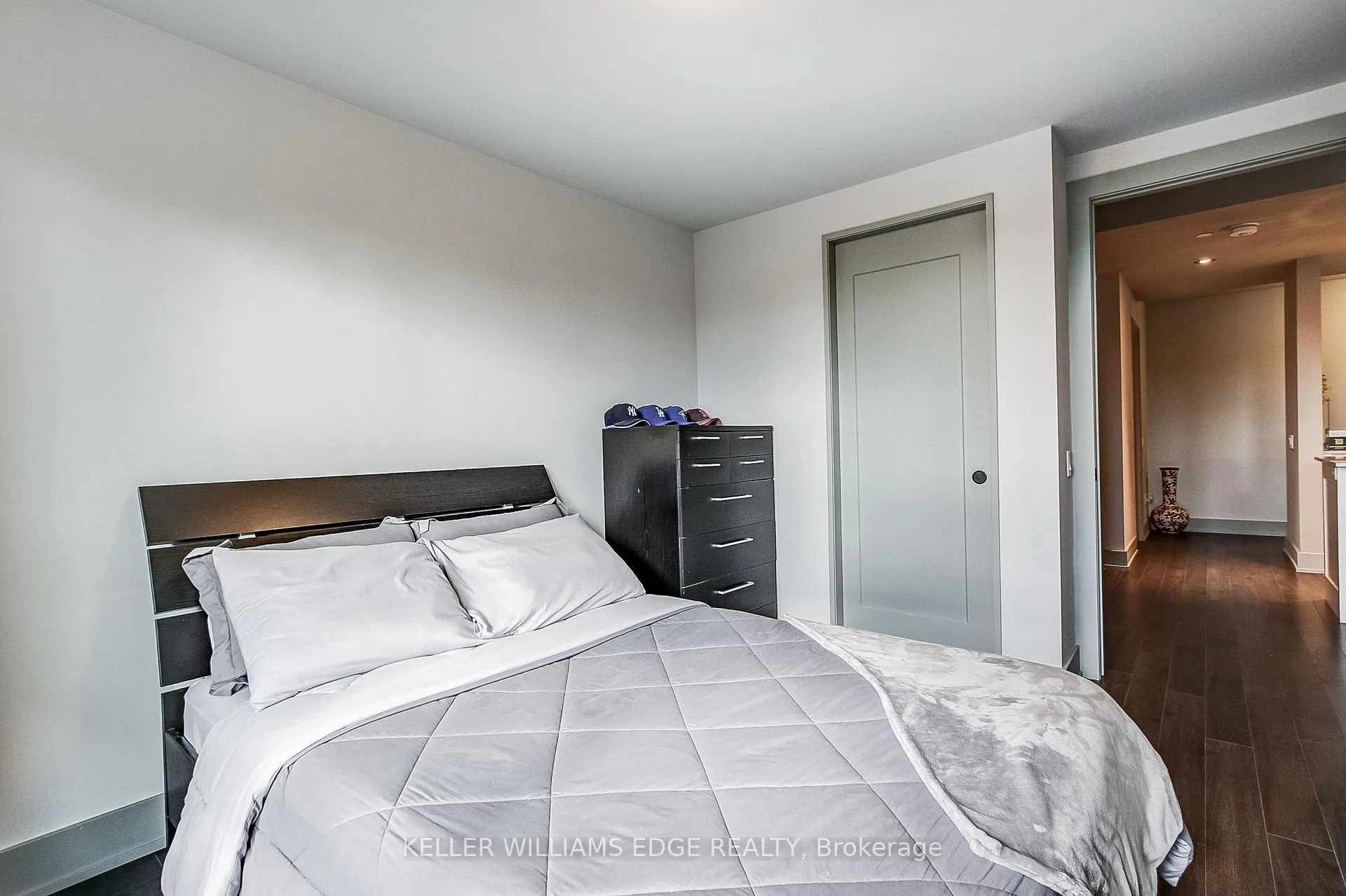 Photo 29 of Unit 403, 181 James Street N, Hamilton, Strathcona — HOMEH