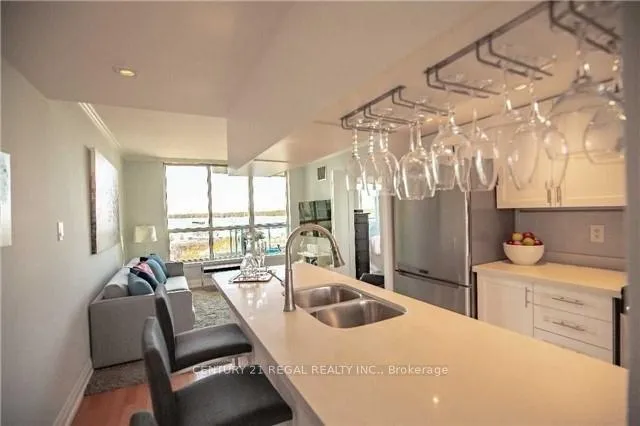 Photo 9 of Unit 816, 228 Queens Quay W, Toronto, Waterfront Communities — HOMEH