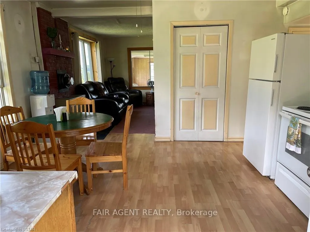 Photo 15 of 2442 Highway 520, Magnetawan — HOMEH