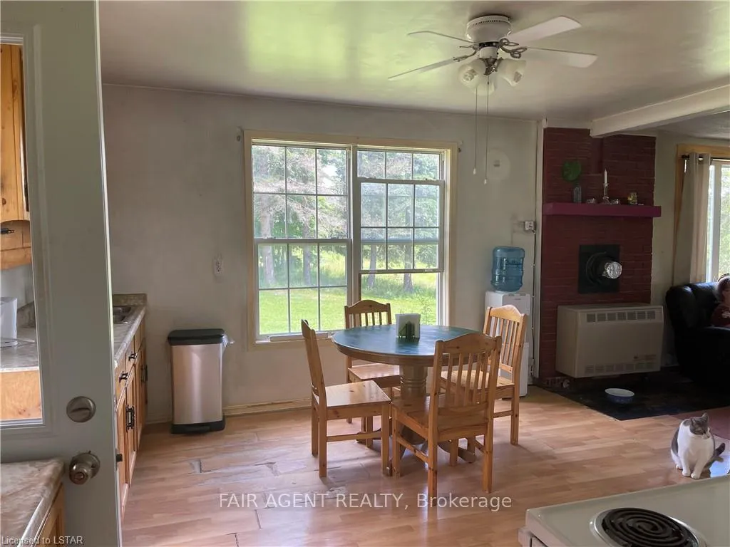 Photo 17 of 2442 Highway 520, Magnetawan — HOMEH