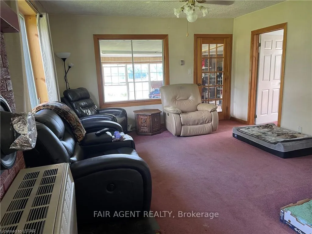 Photo 20 of 2442 Highway 520, Magnetawan — HOMEH